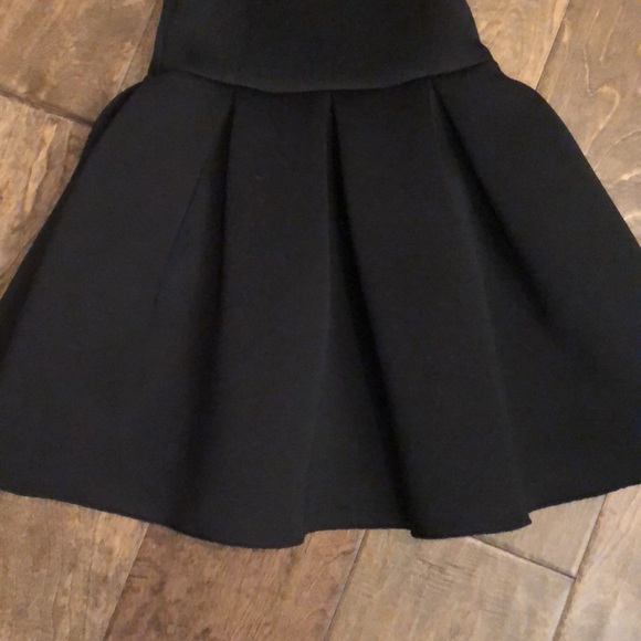 Adorable designer girls dress - Picture 5 of 9